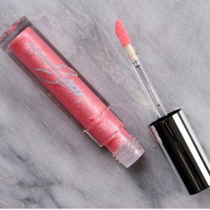 MAC Cosmetics Selena lipglass- Bidi Bidi Bom Bom